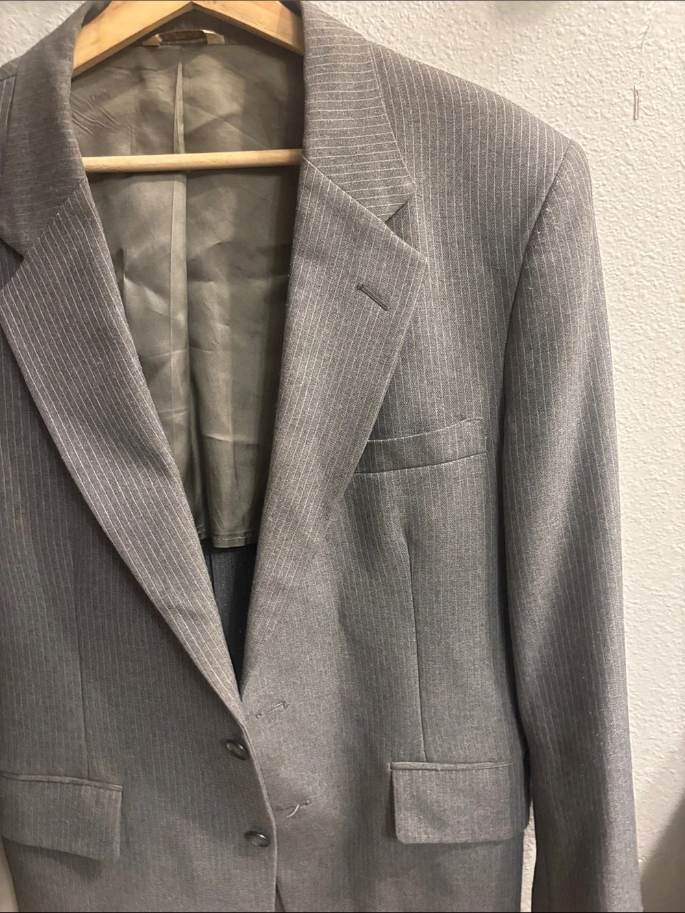 Emile Duval Gray Pinstripe Suit Jacket and Trousers - Classic Tailored Look